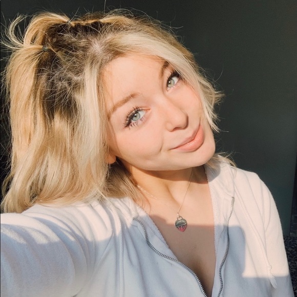 laurenhall110